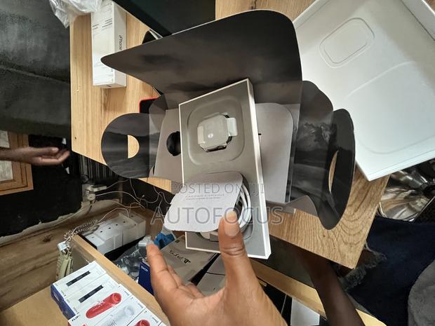 Apple Watch Ultra 3 · Photo 3