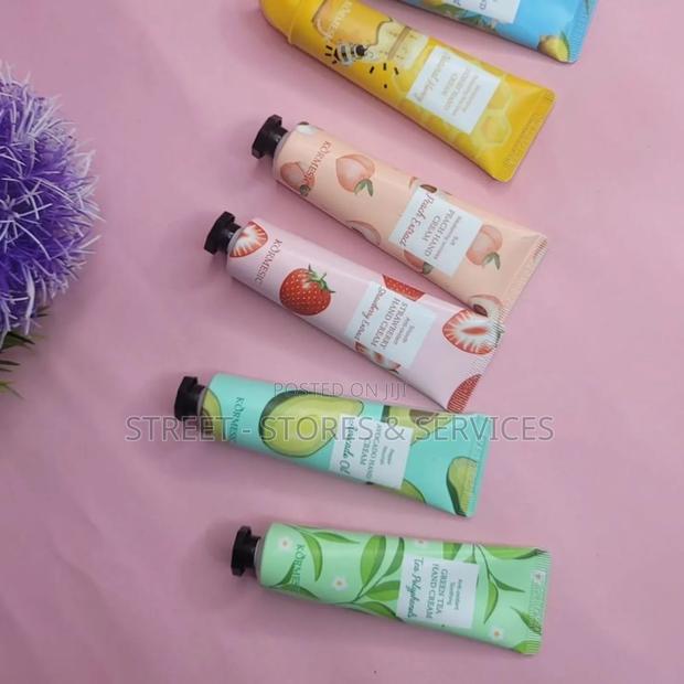 Hand Moisturizing Cream · Photo 3