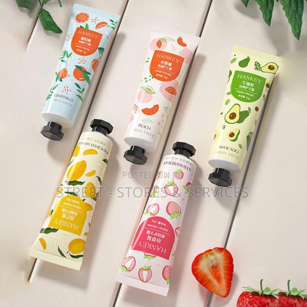 Hand Moisturizing Cream · Photo 4