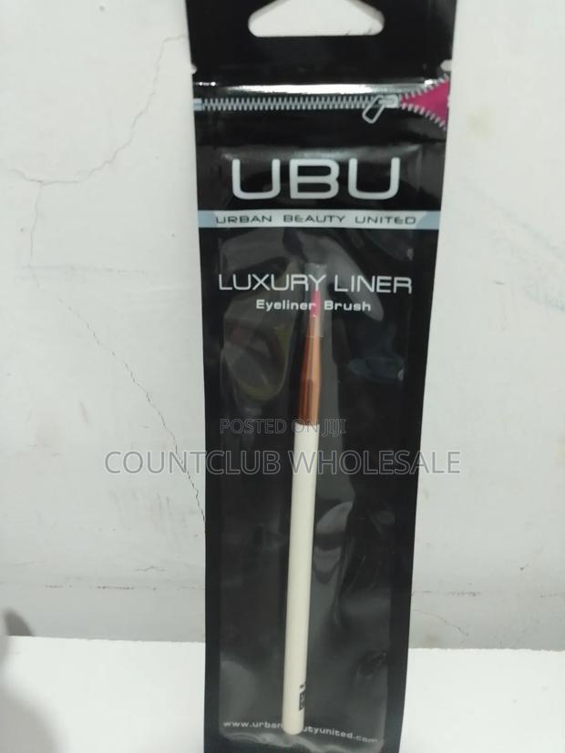 Ubu Eye Liner · Photo 1