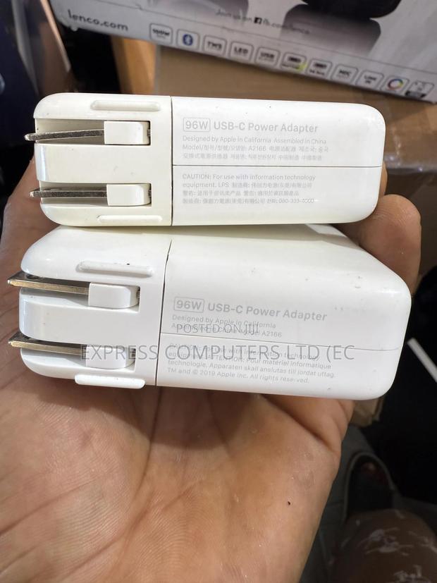 Apple 96w Usb-C Power Adapter A2166 Genuine Grade a Uk Home Used · Photo 4