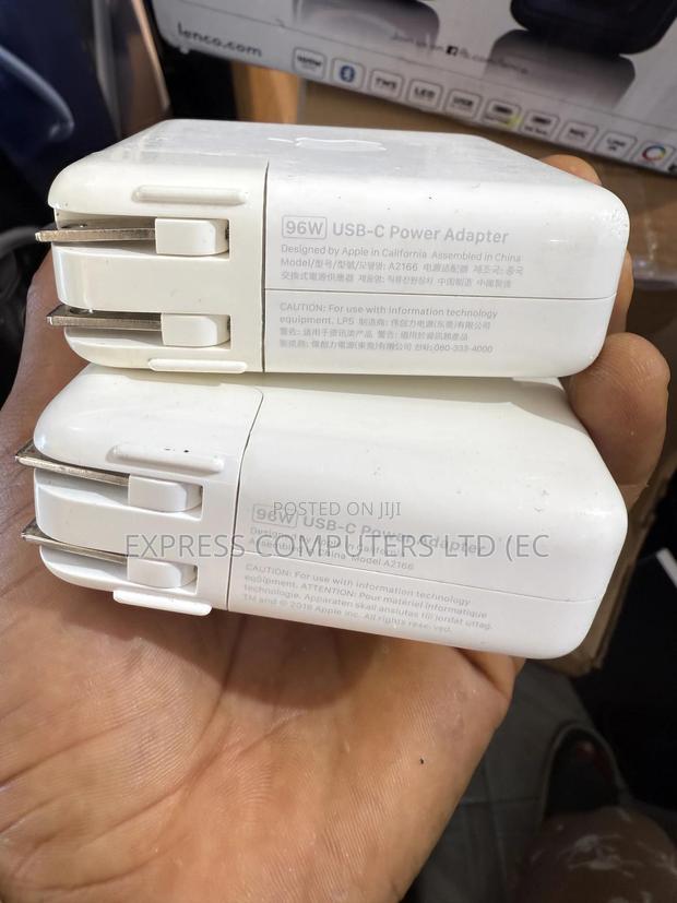 Apple 96w Usb-C Power Adapter A2166 Genuine Grade a Uk Home Used · Photo 1
