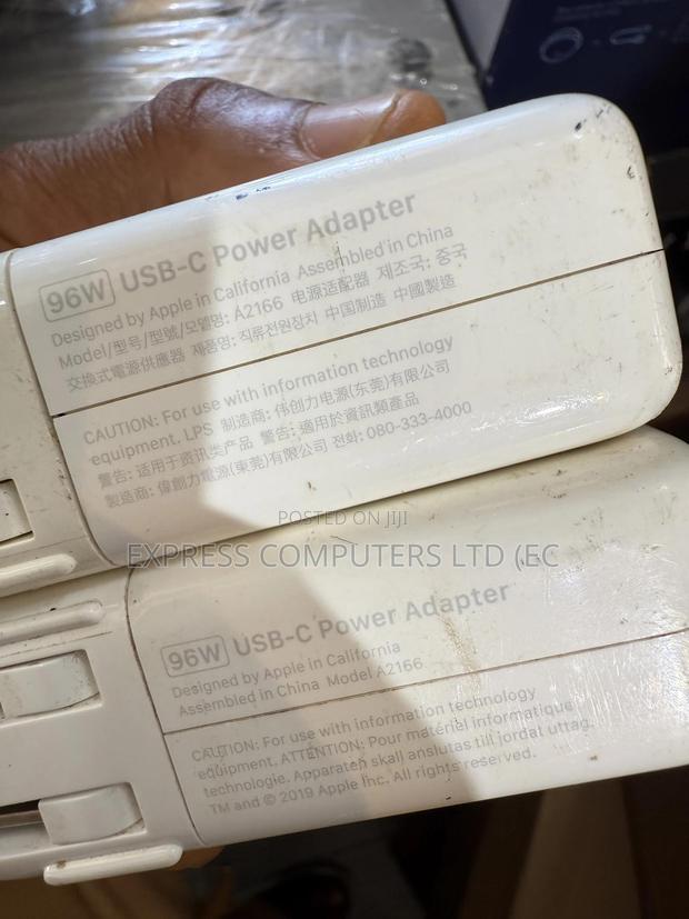 Apple 96w Usb-C Power Adapter A2166 Genuine Grade a Uk Home Used · Photo 3