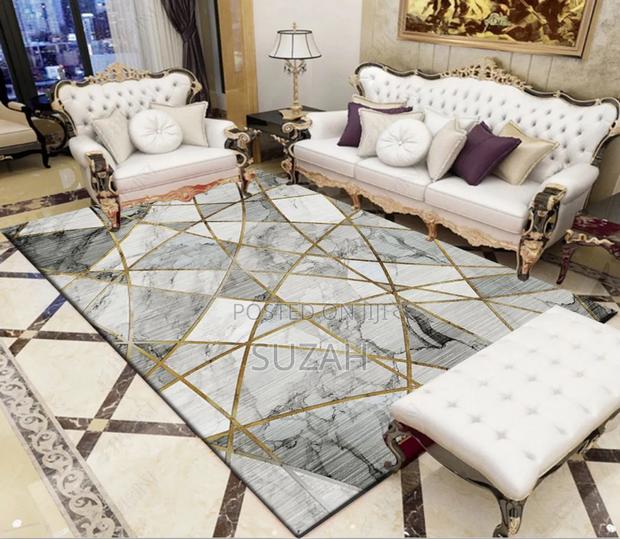150by220cm2 Rug · Photo 1