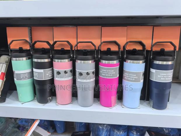 Stanley Cup / Insulated Mugs · Photo 1