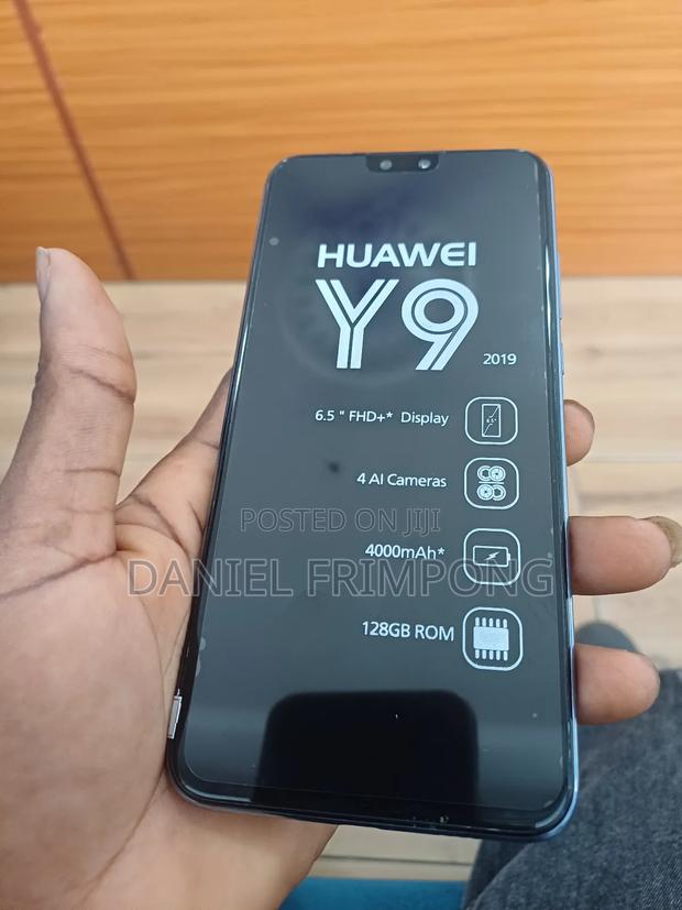 Huawei Y9 2019 128 GB Blue · Photo 2