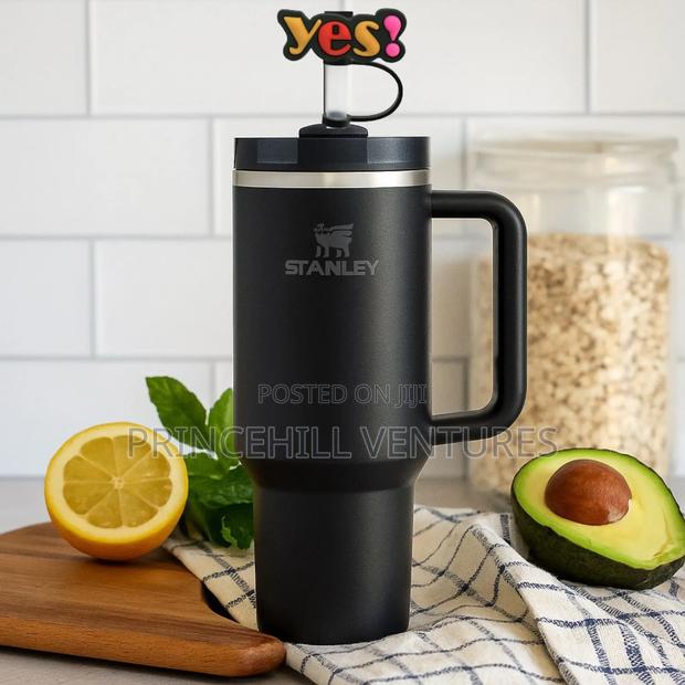 Stanley Cup Tumbler / Insulated Mugs · Photo 2