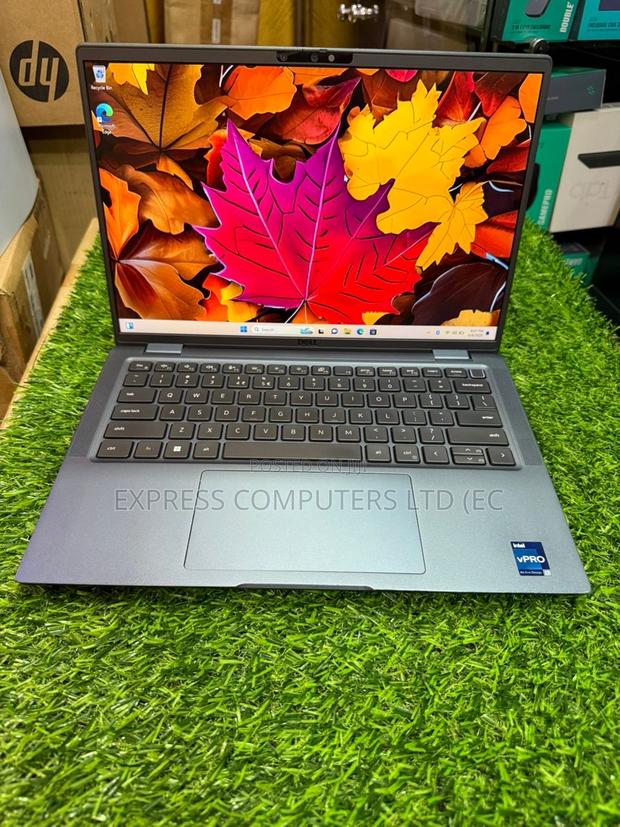 Laptop Dell Latitude 7440 32GB Intel Core I7 SSD 512GB · Photo 1