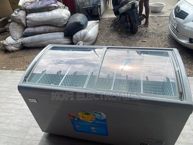Delron Aurora-Glide Thermal Preservation Freezer · Photo 1