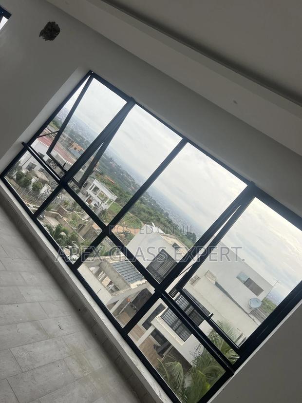 Awning Windows With Middle Fixed · Photo 4