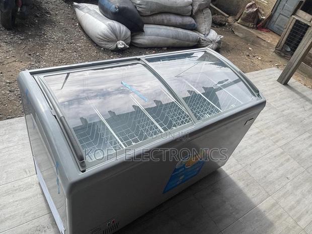 Delron 258l Icerealm Horizon-Glass Freezer · Photo 1
