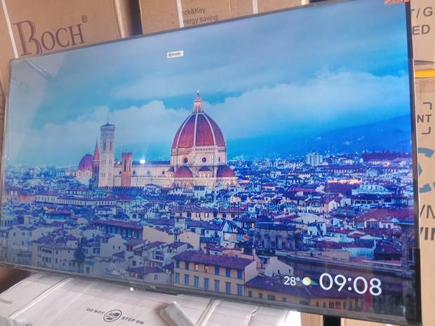 TCL 55” Smart Uhd TV – Big Screen, Big Fun · Photo 1