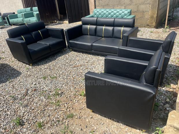 Quality Set of Leather Sofas (Delivery Before Payment) · Photo 1