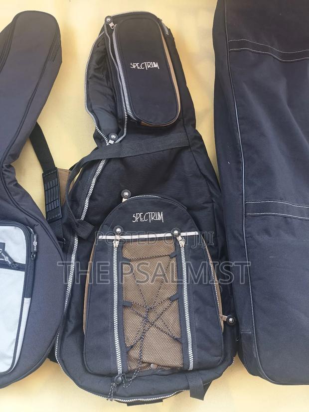 Bags Guitars Acoustic Lead Bass and Keyboard Bags · Photo 2