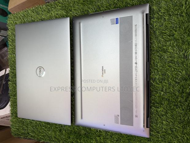 Laptop Dell Precision 5550 32GB Intel Core I7 SSD 512GB · Photo 4