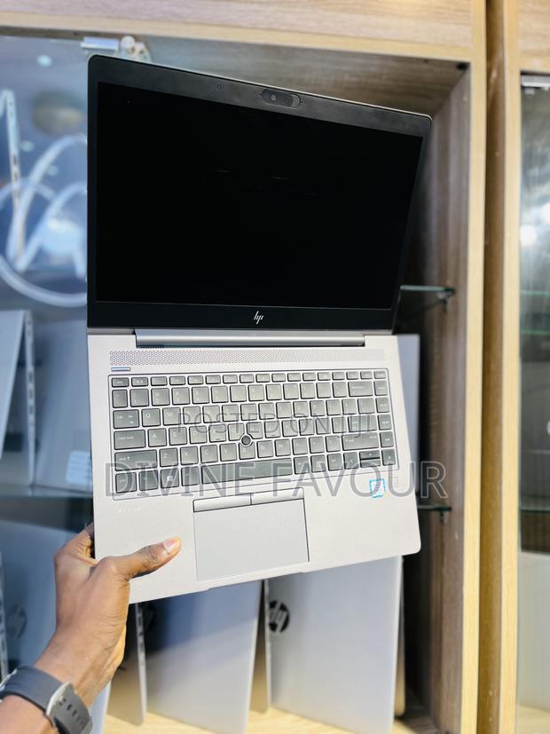 Laptop HP ZBook 14u G5 16GB Intel Core I5 SSD 512GB · Photo 3
