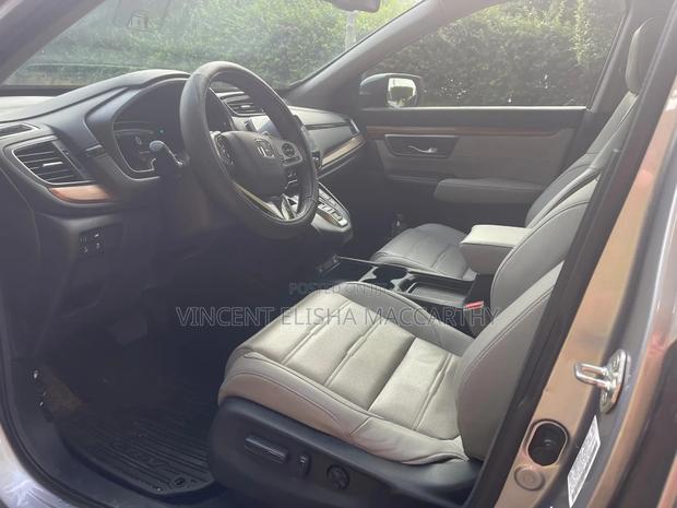 Honda CR-V EX-L AWD 2020 Silver · Photo 2