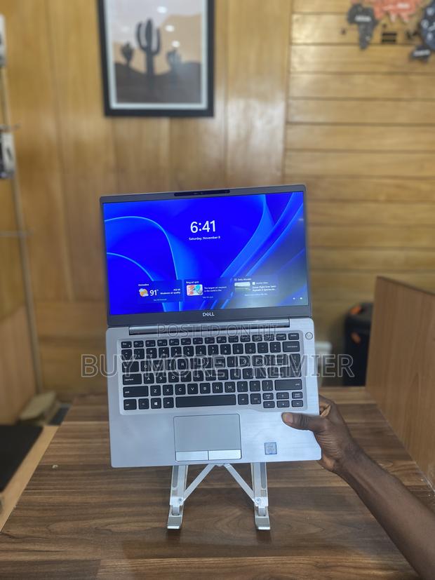 Laptop Dell Latitude 7400 16GB Intel Core I7 SSD 512GB · Photo 2