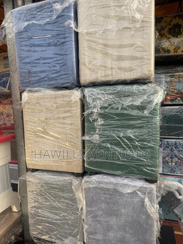 Quality Ottoman · Photo 1
