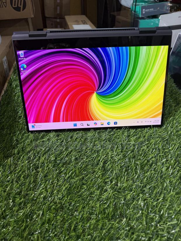 Laptop Samsung Galaxy Book4 16GB Intel Core I7 SSD 512GB · Photo 6
