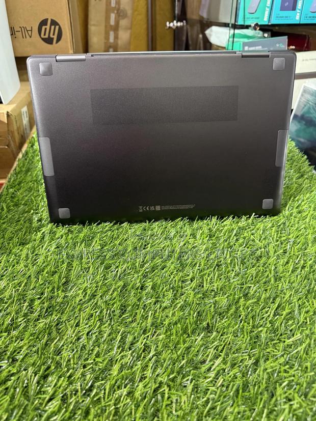 Laptop Samsung Galaxy Book4 16GB Intel Core I7 SSD 512GB · Photo 1