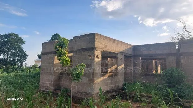 4bdrm House in Born 2 Pray Estate, Ejisu-Juaben Municipal for sale · Photo 1