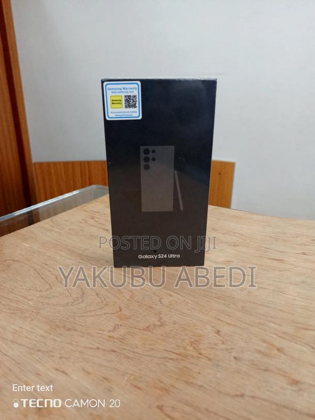 New Samsung Galaxy S24 Ultra 256 GB Black · Photo 2