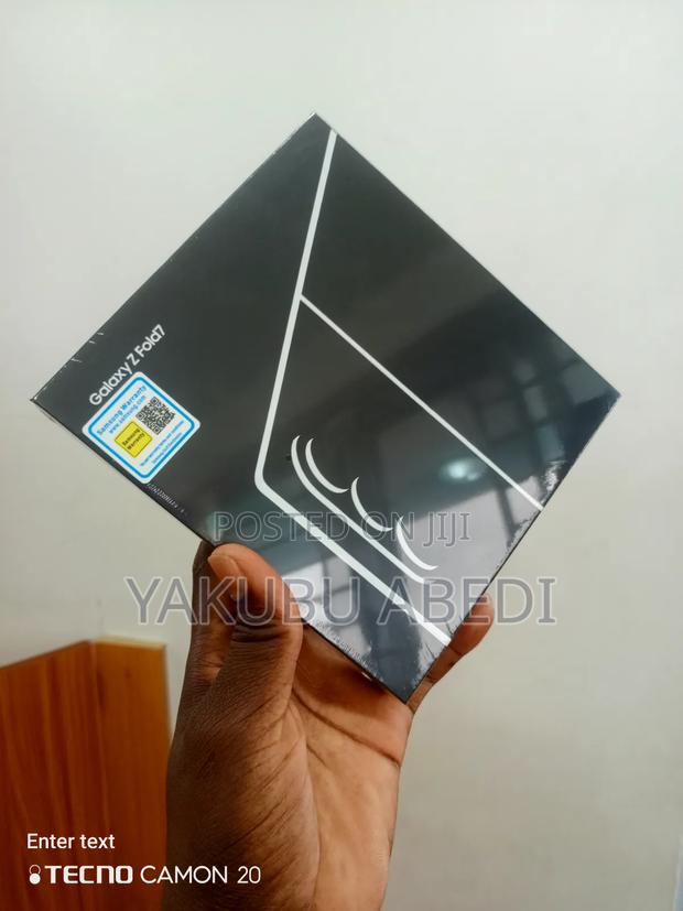 New Samsung Galaxy Z Fold7 256 GB Black · Photo 1