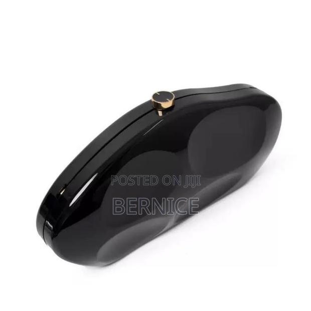 Beautiful Clutch Bag · Photo 2