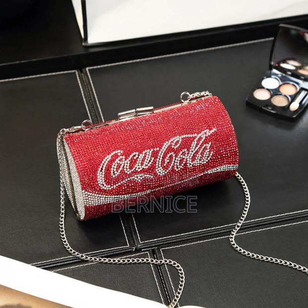 Beauyiful Crystal Clutch Bag – Unique Sparkly Design9 · Photo 4