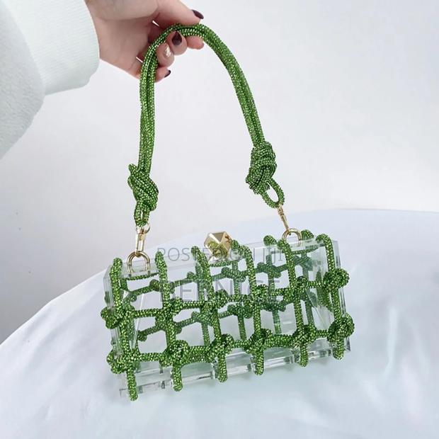 Luxury Clutch – Simple, Stylish Sophisticated. · Photo 1