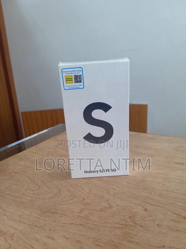 New Samsung Galaxy S21 FE 5G 128 GB Black · Photo 2