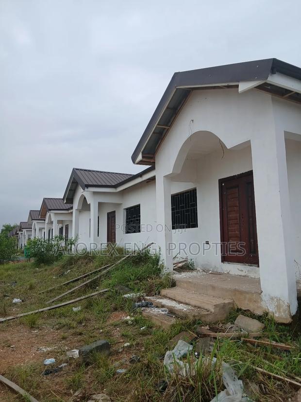 2bdrm House in Alorex, Adenta for sale · Photo 2