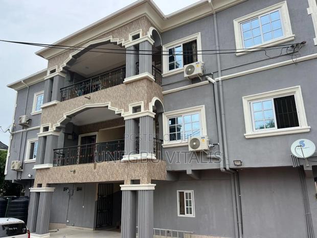 Furnished 10bdrm Apartment in Advanced Building, Keep Fit for sale