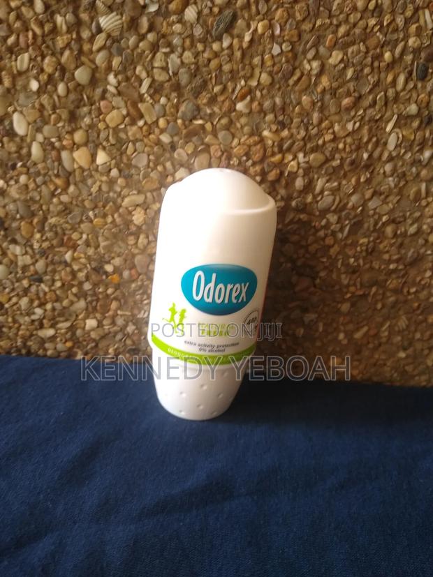 Reduced to Clear Perfumes,Body Sprayers and Roll On · Photo 5