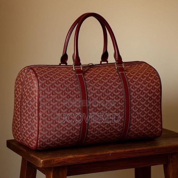 Weekender Travel Unisex Bag With Easy-grip Handles · Photo 6
