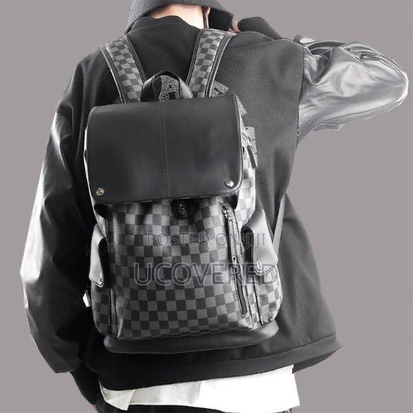 High Quality Waterproof Leather Backpacks · Photo 3