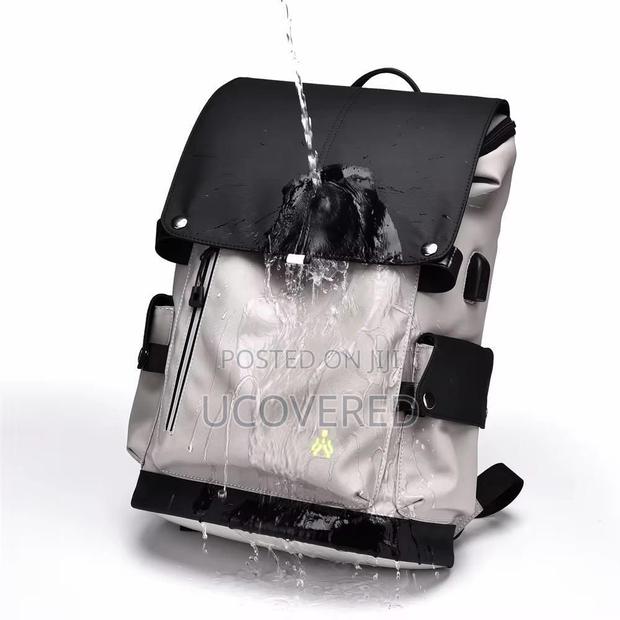 High Quality Waterproof Leather Backpacks · Photo 1