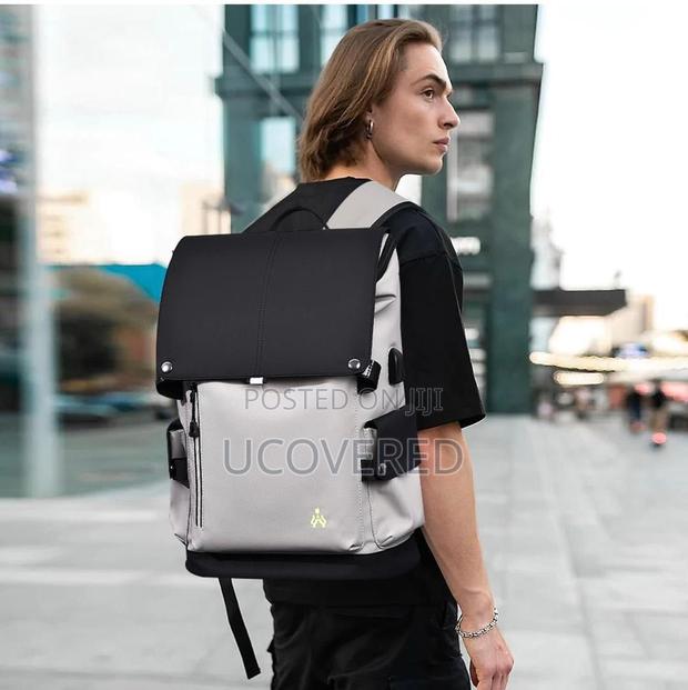 High Quality Waterproof Leather Backpacks · Photo 5