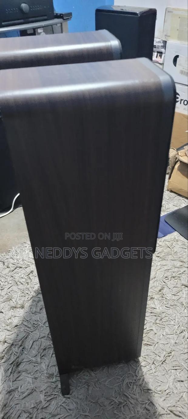Q Acoustics 3050 Speakers · Photo 3