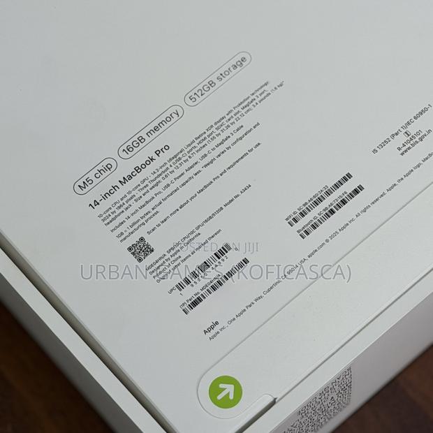 New Laptop Apple MacBook Pro 2025 M5 16GB SSD 512GB · Photo 2