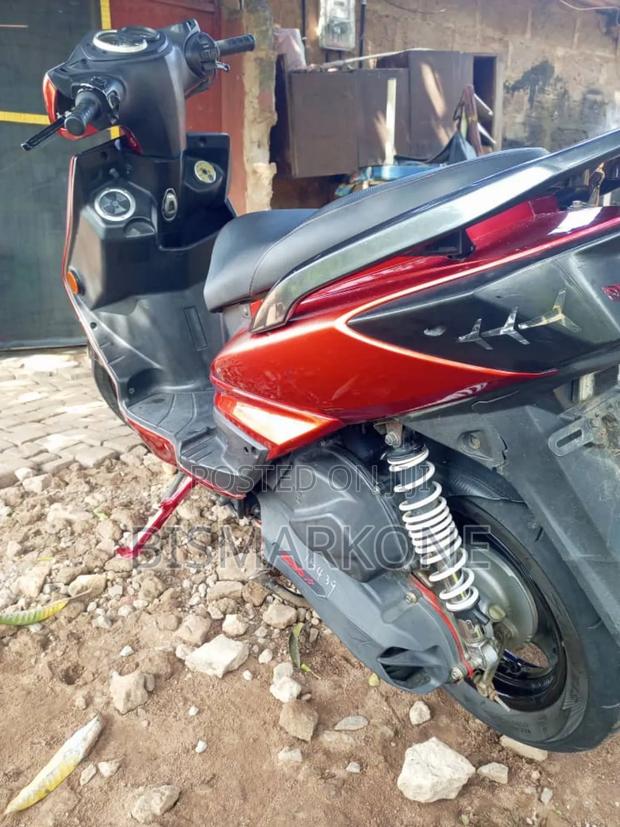 Yamaha NMAX 155 2020 Red · Photo 3