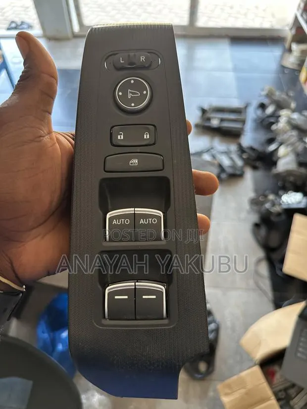 2022-25 Honda Civic Driver/Master Window Switch · Photo 1