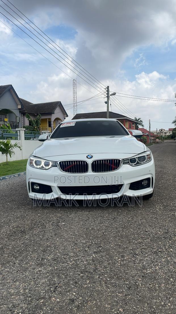 BMW M4 3.0 Coupe RWD 2016 White · Photo 2