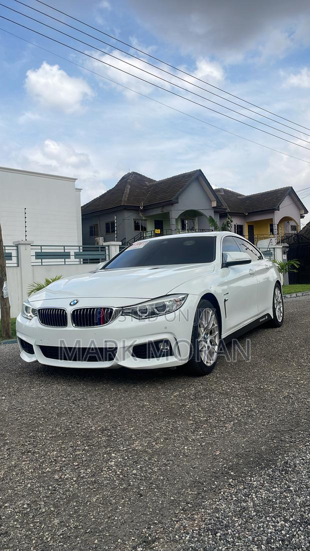 BMW M4 3.0 Coupe RWD 2016 White · Photo 3