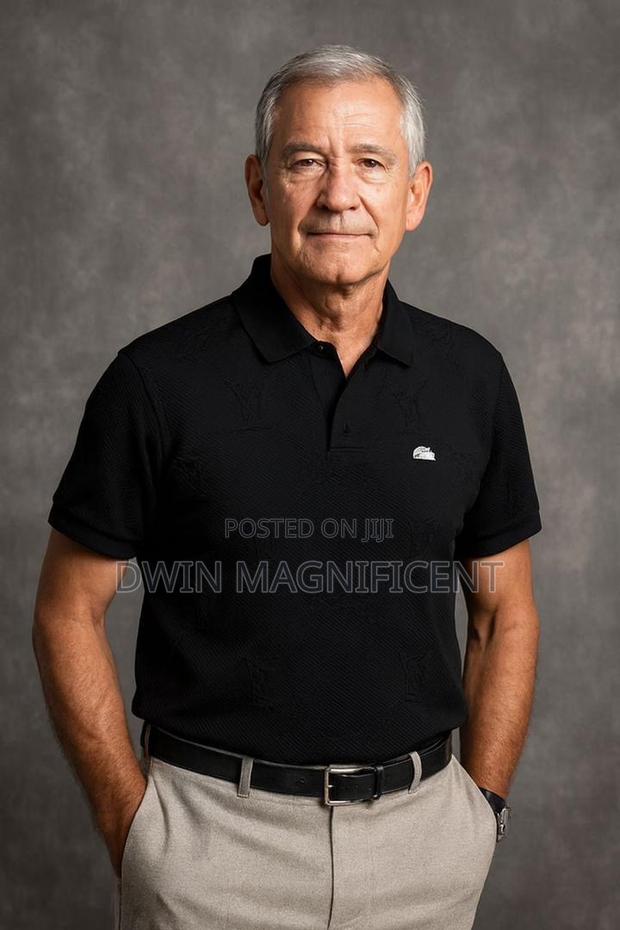 Men’S Classic Polo Shirt · Photo 4