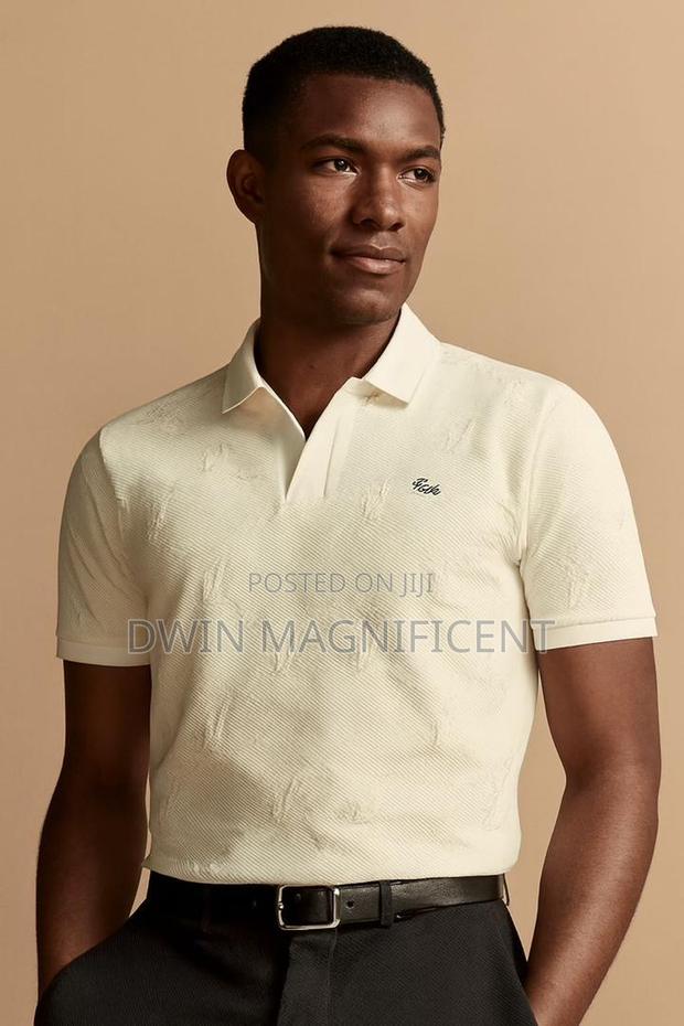 Men’S Classic Polo Shirt · Photo 5