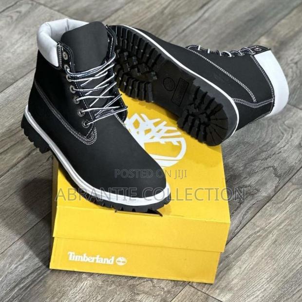 Timberland Boot Black/White Available · Photo 2