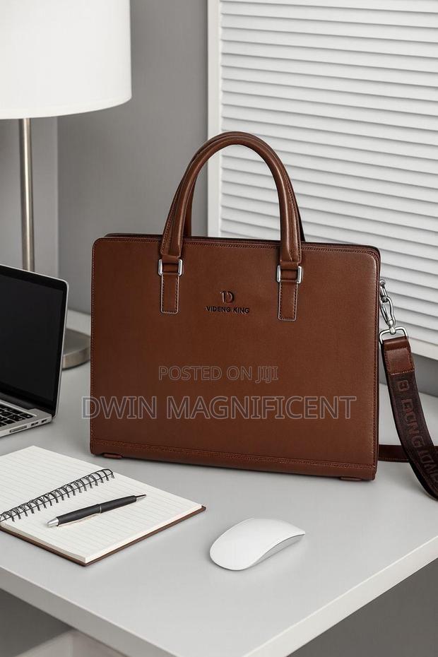 Unisex Waterproof Leather Briefcase Shoulder Laptop Business Bag. · Photo 4