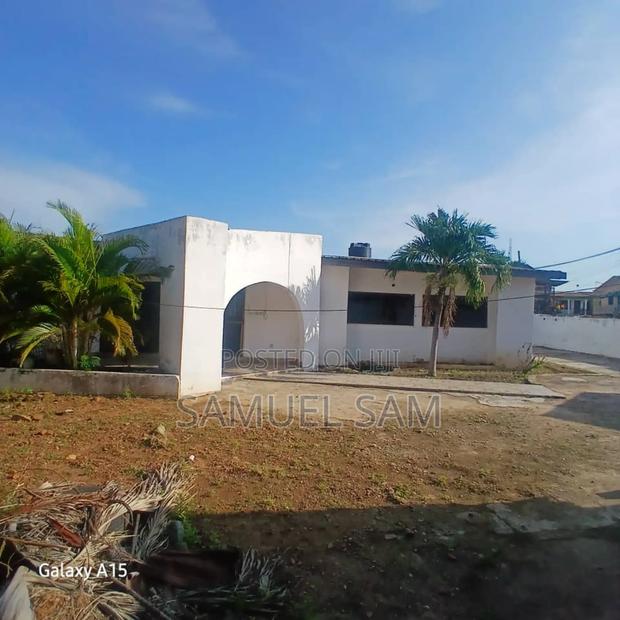 3bdrm House in Tema Community 8 for sale · Photo 4